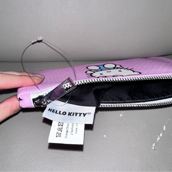 Sanrio Hello Kitty Waving Pencil Pen Bag/Pouch - Picture 2 of 4